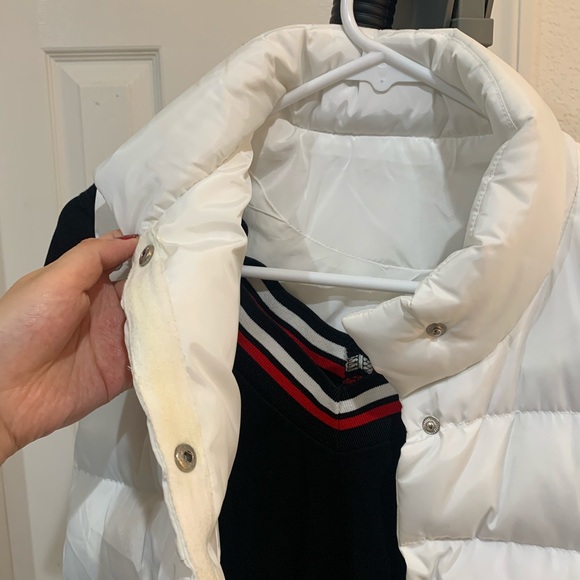 white vest - Picture 3 of 8